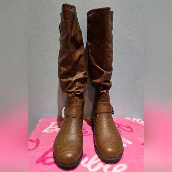 Journee Collection Women's Stormy Stacked Heel Riding Boot, Size 7.5 - Picture 5 of 10